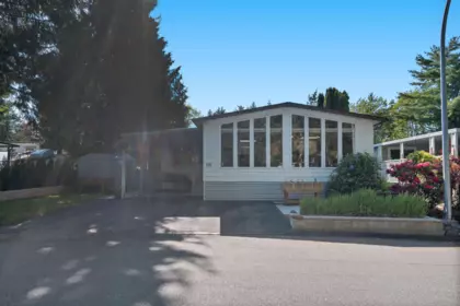 Front Yard Photo of 281 1840 160 Street, Surrey, BC