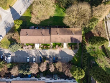 Garden / Landscaping Photo of 1051 Cecile Drive, Port Moody, BC