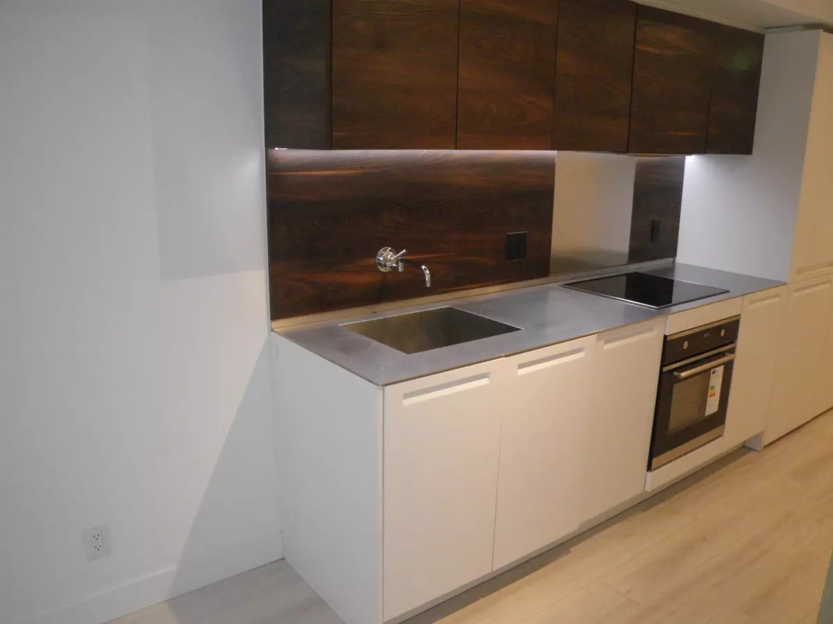 Dining Area Photo of 501 1133 Hornby Street, Vancouver, BC