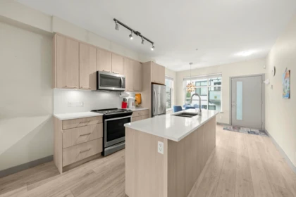 216 7001 Royal Oak Avenue, Burnaby, BC, Burnaby — Townhouse for sale