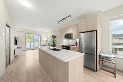 216 7001 Royal Oak Avenue, Burnaby, BC, Burnaby — Townhouse for sale