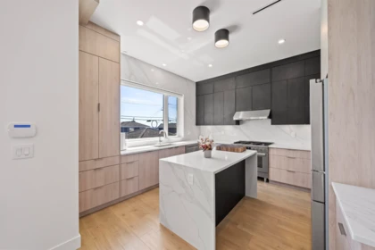 Kitchen Island Photo of 742 E 58th Avenue, Vancouver, BC