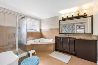 Entry Foyer Photo of 14220 62a Avenue, Surrey, BC