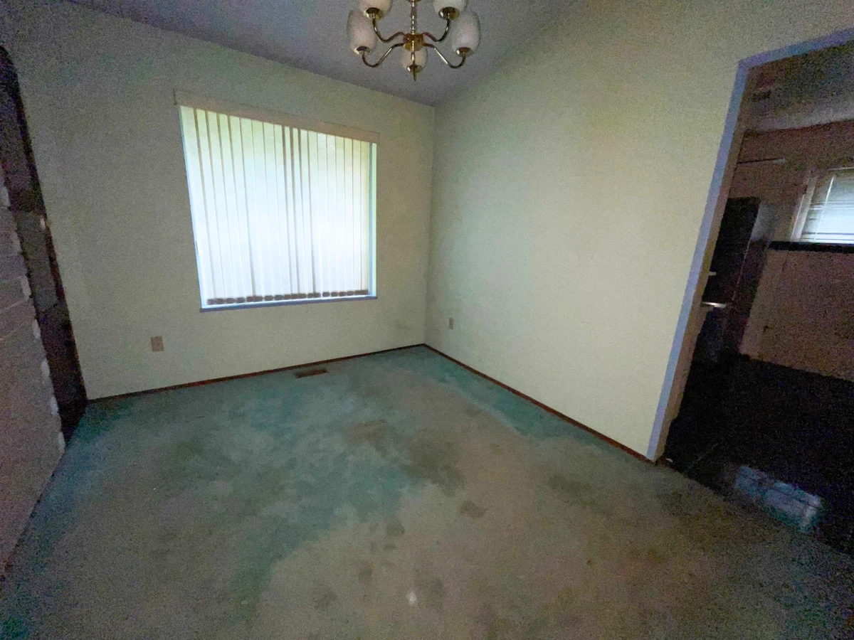 Dining Area Photo of 1441 128 Street, Surrey, BC