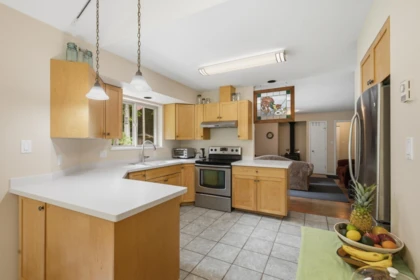 1287 Roberts Creek Road, Roberts Creek, BC, Roberts Creek — Single Family Residence for sale