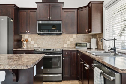 Kitchen Photo of 61 6498 Southdowne Place, Chilliwack, BC