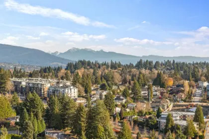 Backyard Photo of 2605 626 Claremont Street, Coquitlam, BC