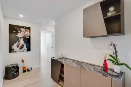Mudroom Photo of 2605 626 Claremont Street, Coquitlam, BC