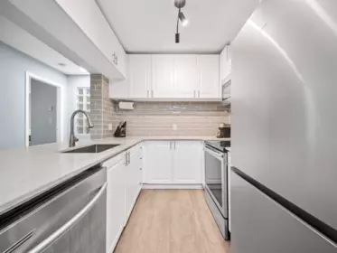 407 7077 Beresford Street, Burnaby, BC, Burnaby — Apartment/Condo for sale