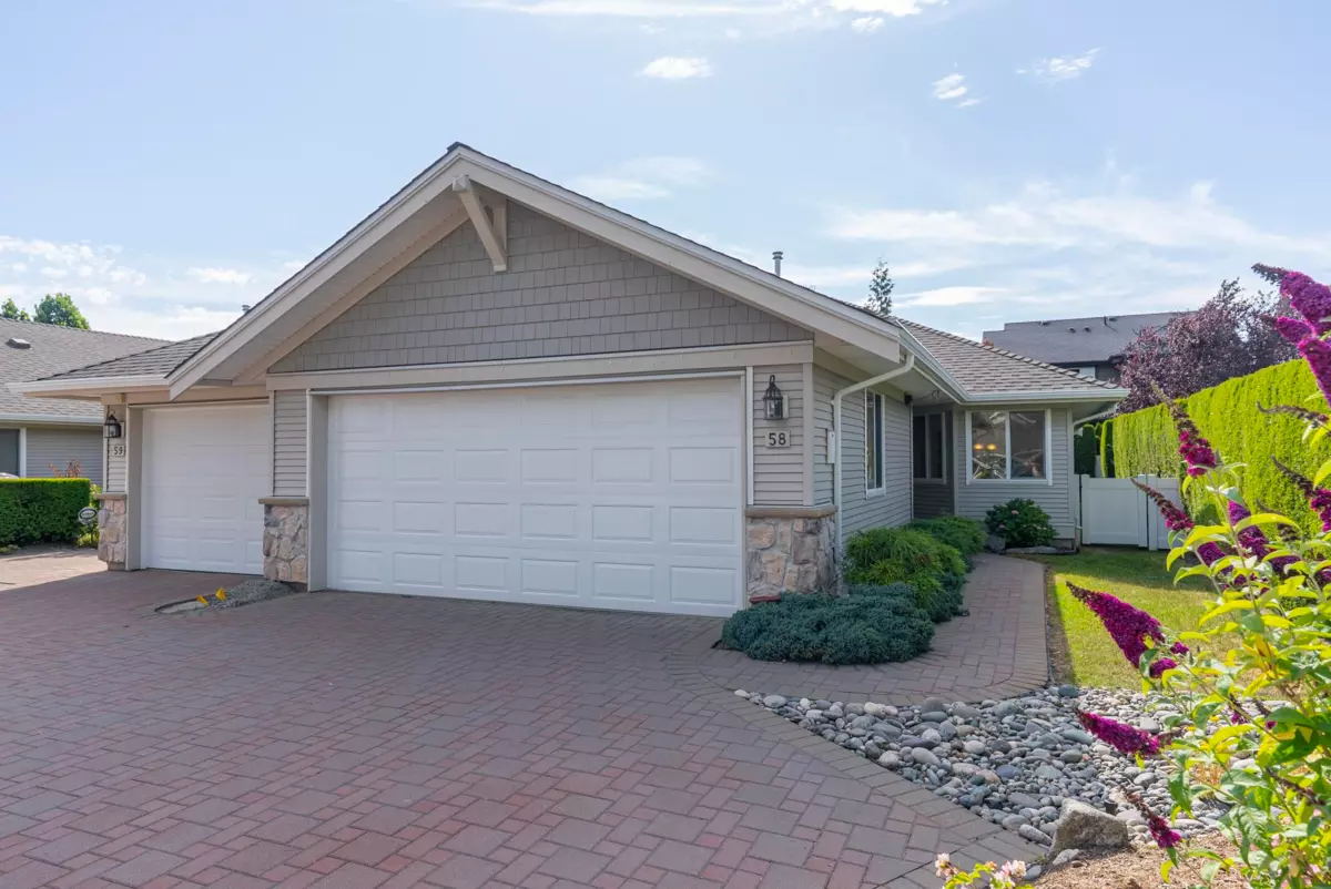 Family Room Photo of 58 17516 4th Avenue, Surrey, BC