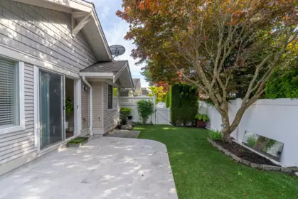 Swimming Pool Photo of 58 17516 4th Avenue, Surrey, BC