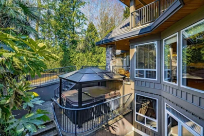 Hot Tub / Spa Photo of 13208 23a Avenue, Surrey, BC