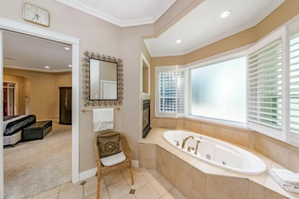 Laundry Room Photo of 13208 23a Avenue, Surrey, BC