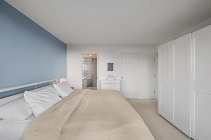 Hot Tub / Spa Photo of 603 408 Lonsdale Avenue, North Vancouver, BC