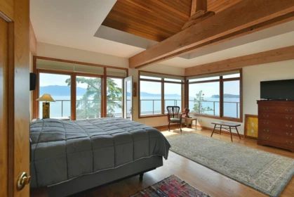Hot Tub / Spa Photo of 11579 Sunshine Coast Highway, Halfmoon Bay, BC