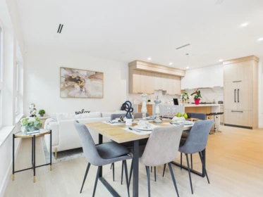 2 6118 Irmin Street, Burnaby, BC, Burnaby — Duplex for sale