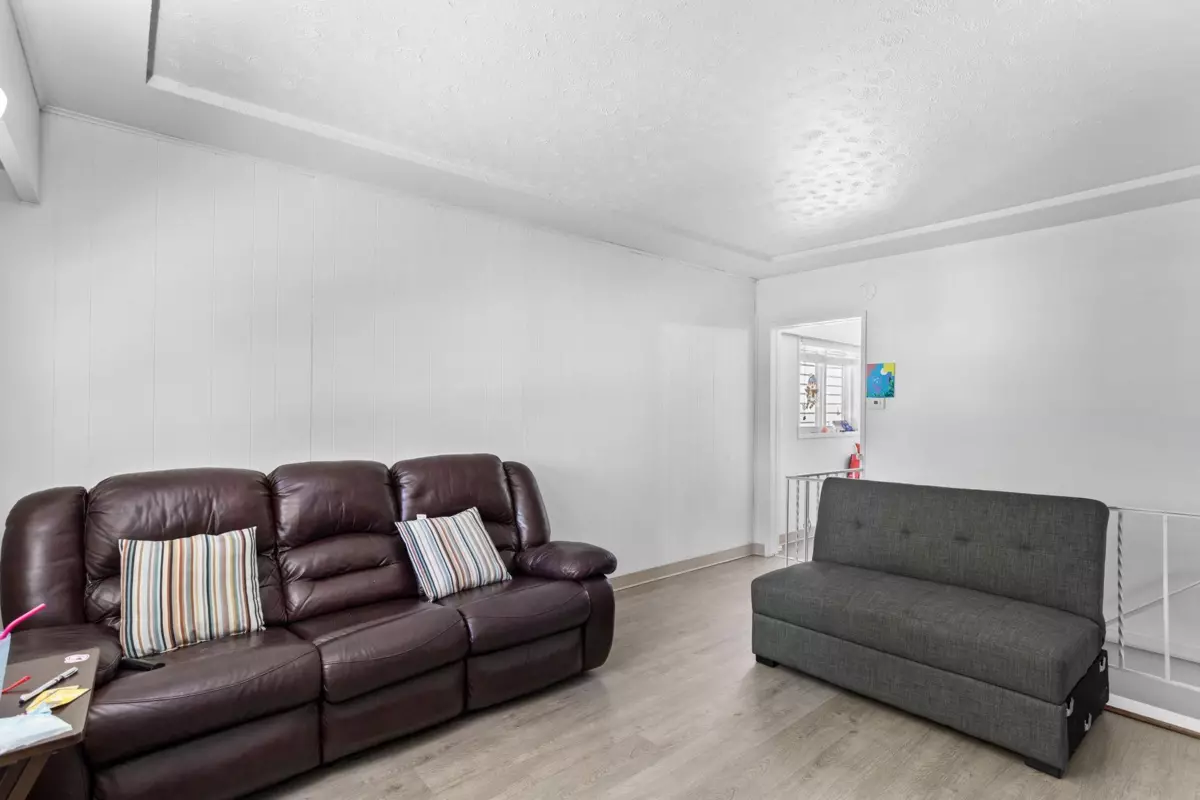 Dining Area Photo of 3186 E 28th Avenue, Vancouver, BC