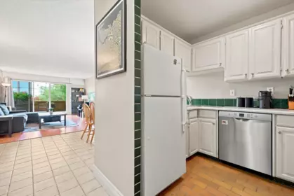 Kitchen Island Photo of 101 2240 Wall Street, Vancouver, BC