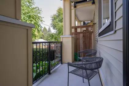 10 13886 62 Avenue, Surrey, BC, Surrey — Townhouse for sale