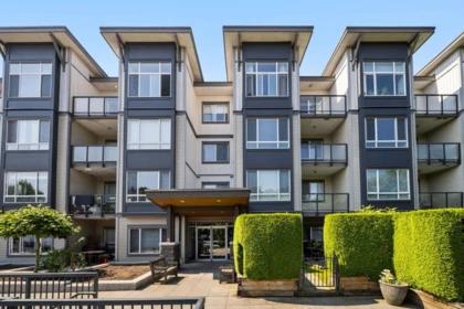 208 2943 Nelson Place, Abbotsford, BC, Abbotsford — Apartment/Condo for sale