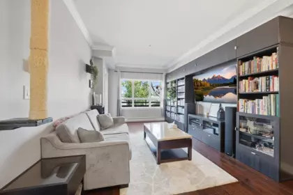 203 2664 Kingsway Avenue, Port Coquitlam, BC, Port Coquitlam — Apartment/Condo for sale
