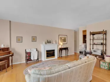 Pantry Photo of 206 2140 Briar Avenue, Vancouver, BC