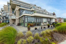 200 5665 Teredo Street, Sechelt, BC