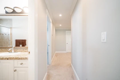 Hallway Photo of 14849 62 Avenue, Surrey, BC