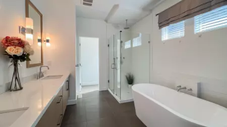 Basement Recreation Room Photo of 16787 22 Avenue, Surrey, BC