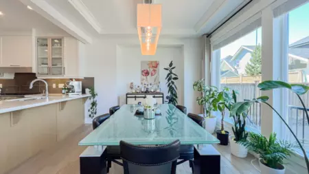 Breakfast Nook Photo of 16787 22 Avenue, Surrey, BC