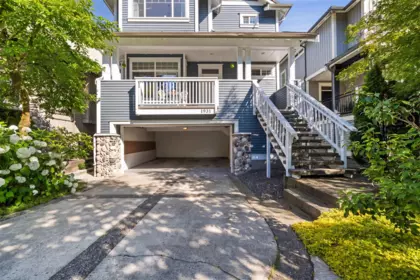 Backyard Photo of 1931 Parkway Boulevard, Coquitlam, BC