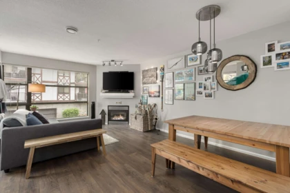 305 124 W 3rd Street, North Vancouver, BC, North Vancouver — Apartment/Condo for sale
