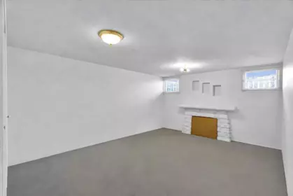 Mudroom Photo of 5070 Willow Street, Vancouver, BC