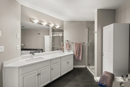 Basement Recreation Room Photo of 215 Morningside Drive, Tsawwassen, BC