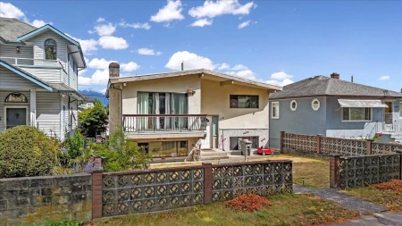 2593 E 25th Avenue, Vancouver, BC, Vancouver — Single Family Residence for sale
