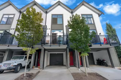 99 17568 57a Avenue, Surrey, BC, Surrey — Townhouse for sale