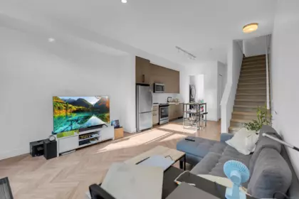Kitchen Island Photo of 99 17568 57a Avenue, Surrey, BC