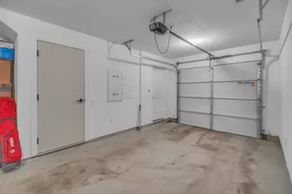 Laundry Room Photo of 99 17568 57a Avenue, Surrey, BC