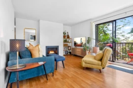201 338 Ward Street, New Westminster, BC