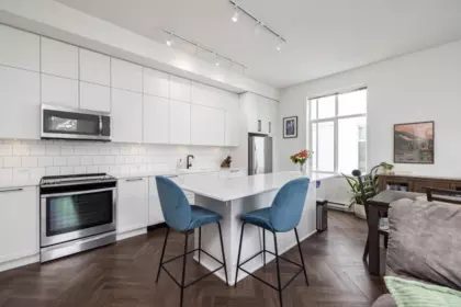Kitchen Photo of 27 17555 57a Avenue, Surrey, BC