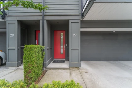 27 17555 57a Avenue, Surrey, BC, Surrey — Townhouse for sale