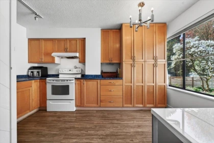 3848 Garden Grove Drive, Burnaby, BC, Burnaby — Single Family Residence for sale