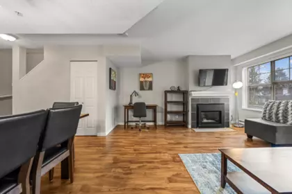 Dining Area Photo of 49 123 Seventh Street, New Westminster, BC