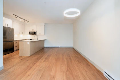 210 6968 Royal Oak Avenue, Burnaby, BC, Burnaby — Apartment/Condo for sale