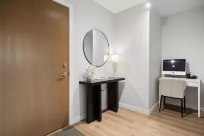 515 110 E 17th Street, North Vancouver, BC, North Vancouver — Apartment/Condo for sale