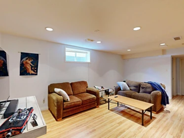 Garden / Landscaping Photo of 6495 186 Street, Surrey, BC