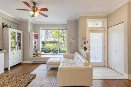 102 7418 Byrnepark Walk, Burnaby, BC, Burnaby — Townhouse for sale