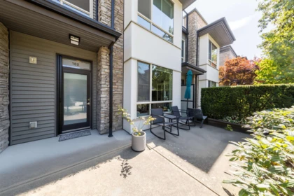 102 7418 Byrnepark Walk, Burnaby, BC, Burnaby — Townhouse for sale