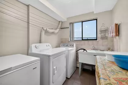 Hot Tub / Spa Photo of 2739 E 8th Avenue, Vancouver, BC