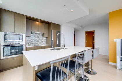 Breakfast Nook Photo of 3709 13495 Central Avenue, Surrey, BC